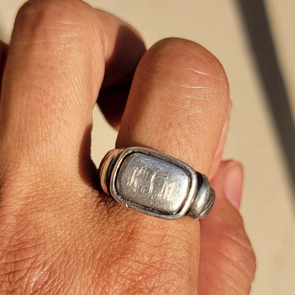 Heavy solid 925 sterling silver vintage engraved monogram ring - Picture 16 of 16